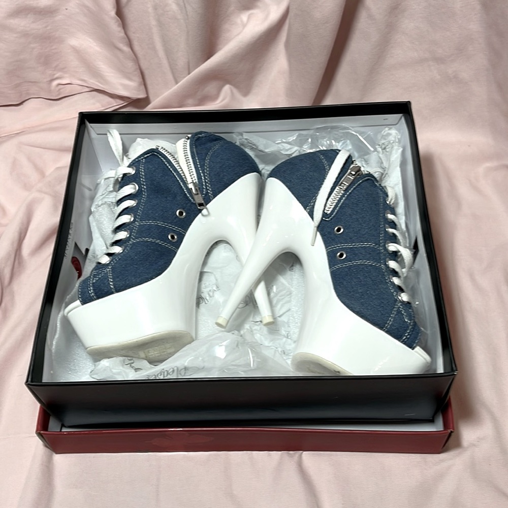 NWT Pleaser Denim blue heels size 6 DEL600 - Picture 4 of 5